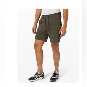 Lululemon Bowline Short 8" *Seersucker
Dark Olive